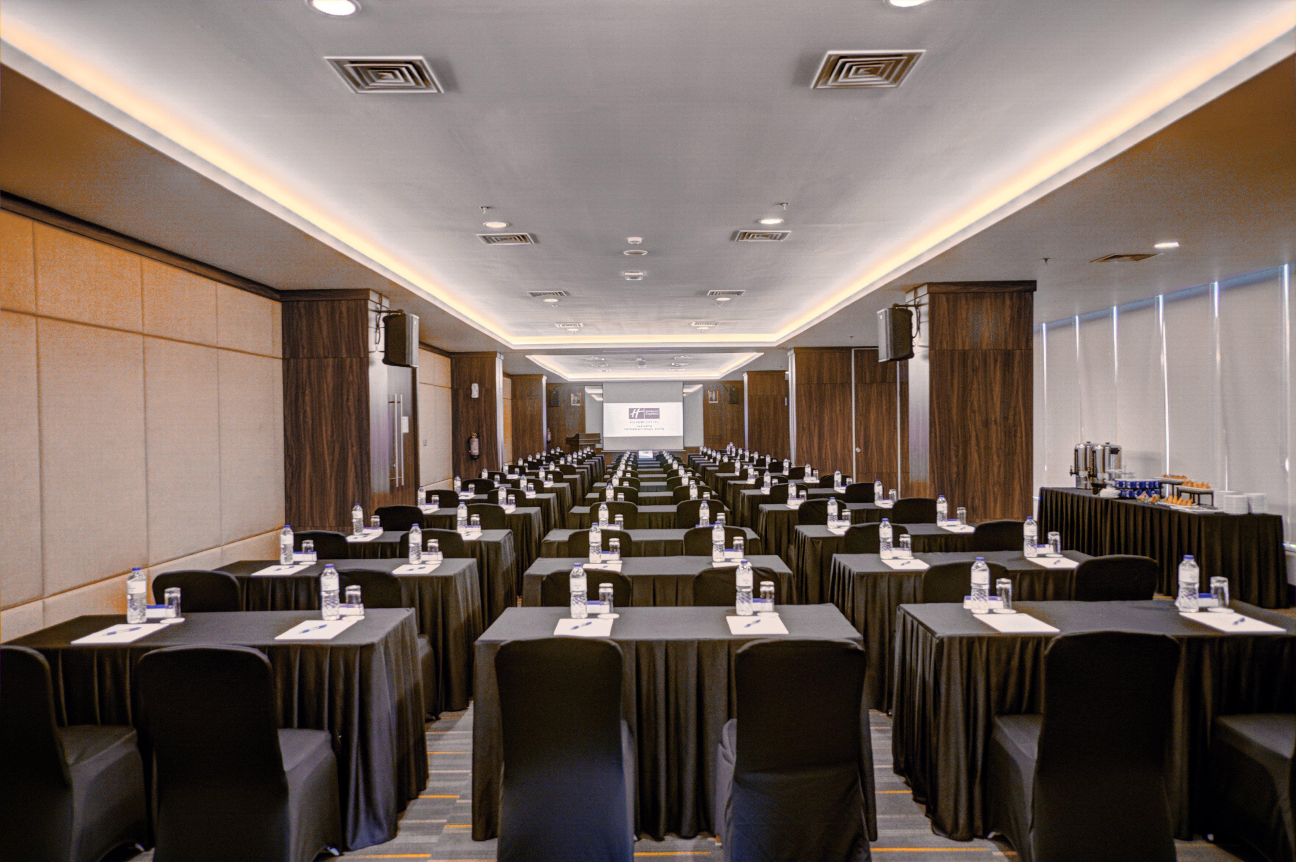 Holiday Inn Express Jakarta International Expo By Ihg Kültér fotó