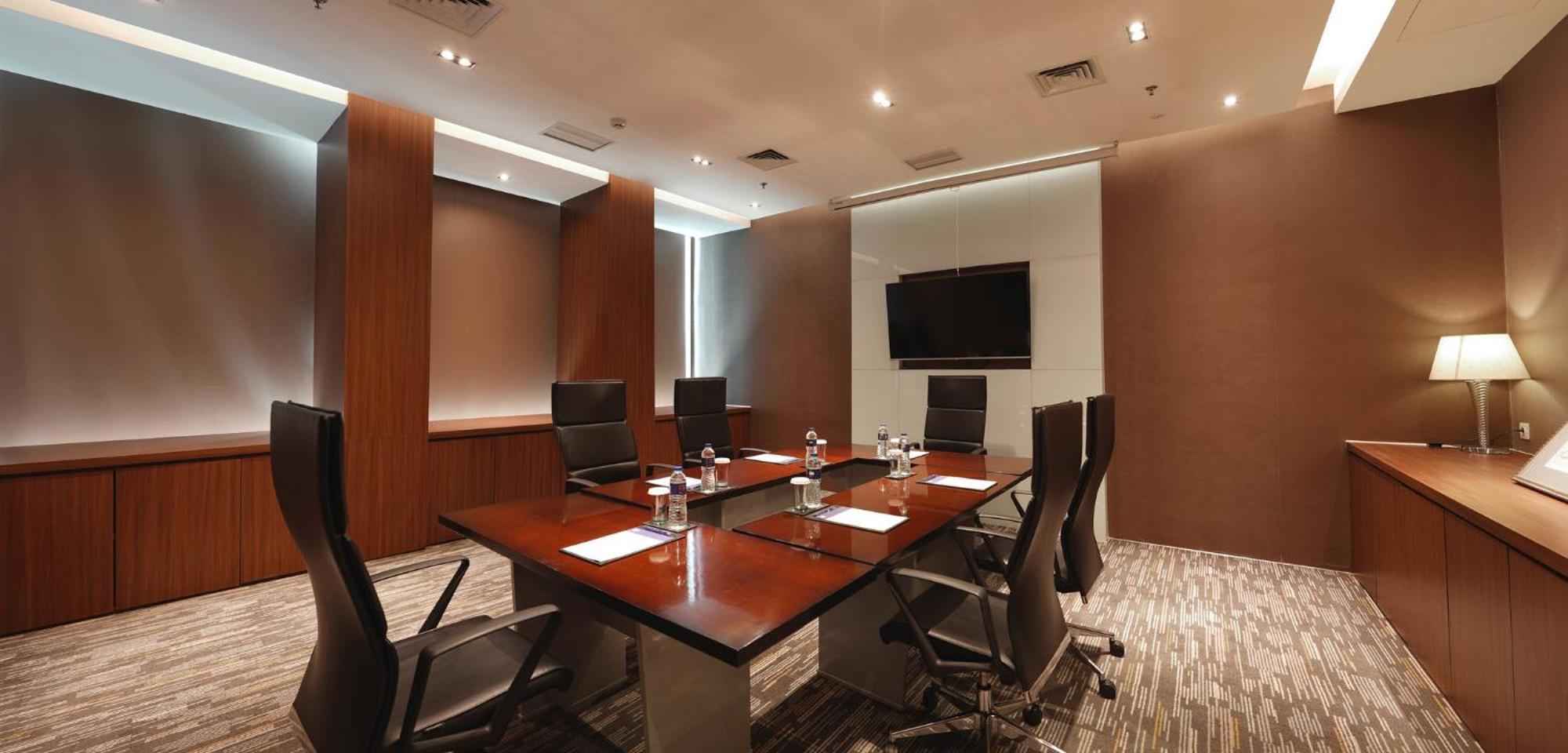 Holiday Inn Express Jakarta International Expo By Ihg Kültér fotó